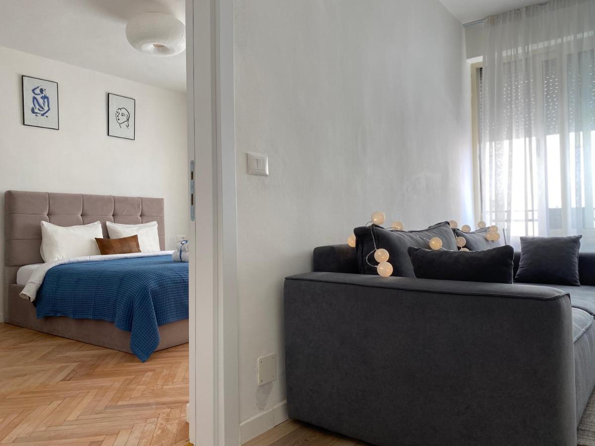 Myslym Shyri'S Apartments Tiranë Luaran gambar