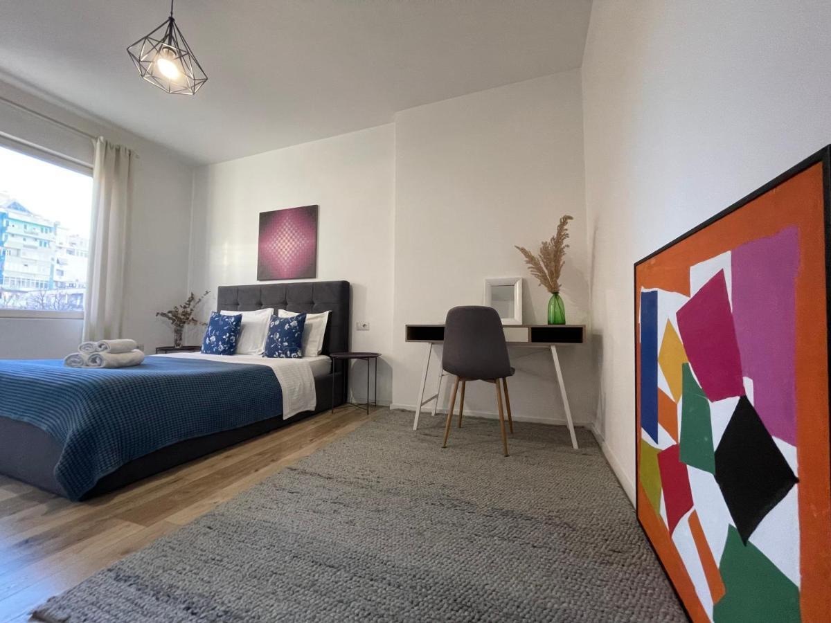 Myslym Shyri'S Apartments Tiranë Luaran gambar