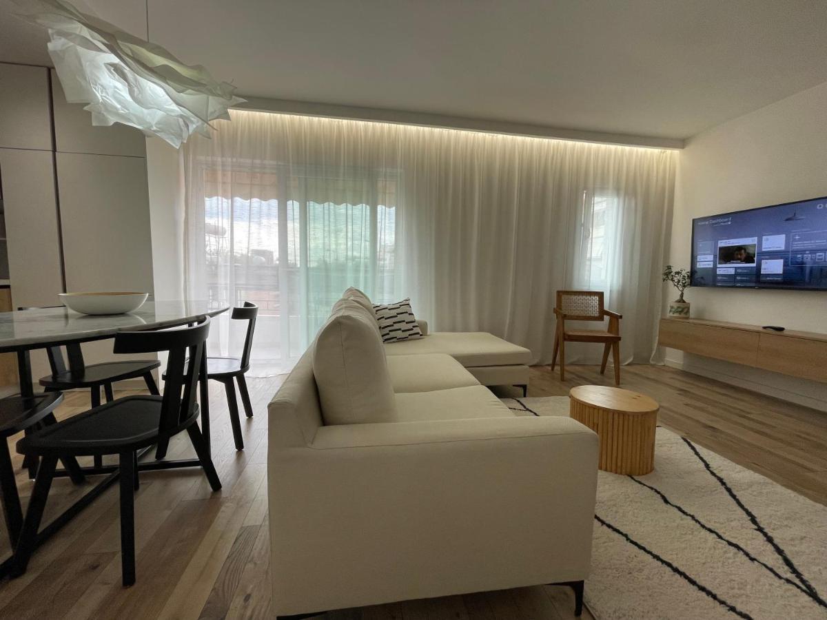 Myslym Shyri'S Apartments Tiranë Luaran gambar