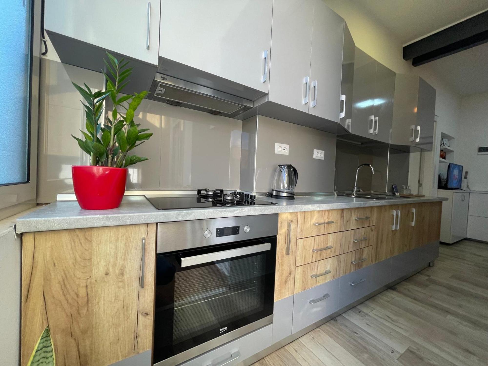 Myslym Shyri'S Apartments Tiranë Bilik gambar