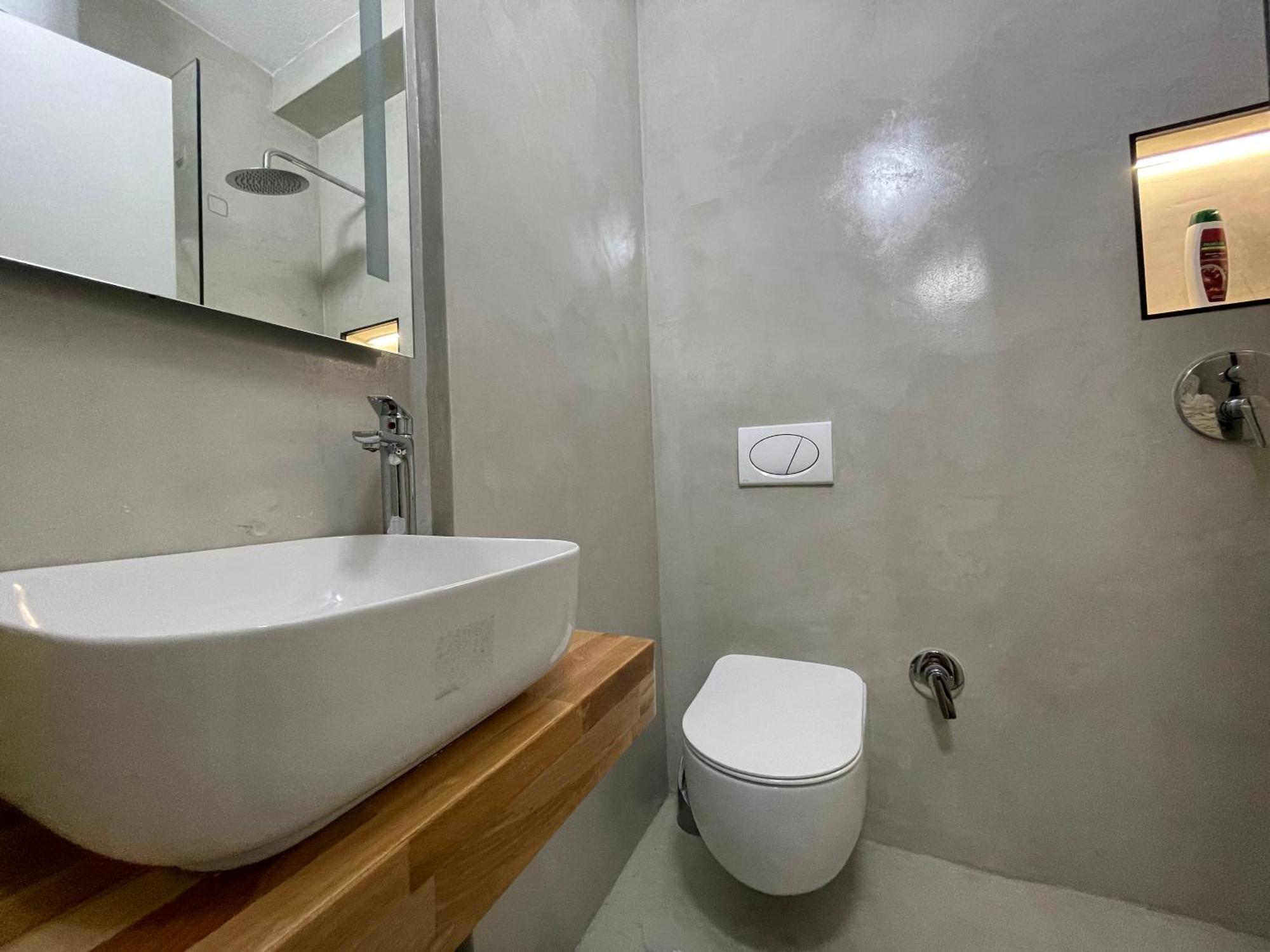 Myslym Shyri'S Apartments Tiranë Luaran gambar