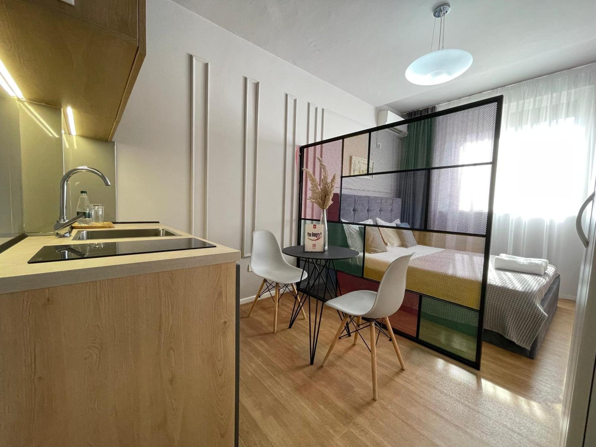 Myslym Shyri'S Apartments Tiranë Luaran gambar